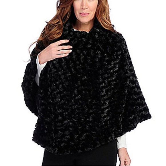 PAMELA McCoy BLACK FAUX FUR PANCHO- SIZE M - Picture 3 of 17